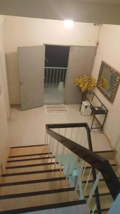 آسوک مونتری هاستل