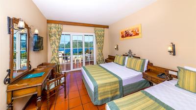 کلوب مارماریز پالاس