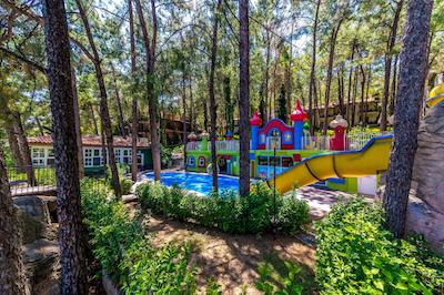 کلوب مارماریز پالاس