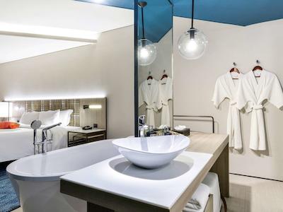 وراندا ریزورت پاتایا ام گالری بای سوفیتل