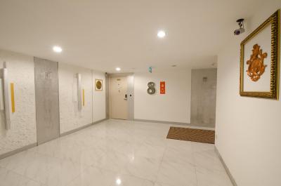 آیچک این رزیدنسز ساتورن