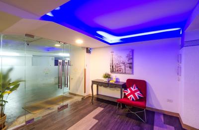 آیچک این رزیدنسز ساتورن