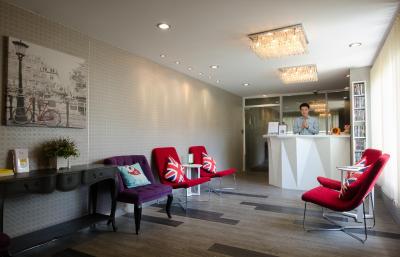 آیچک این رزیدنسز ساتورن