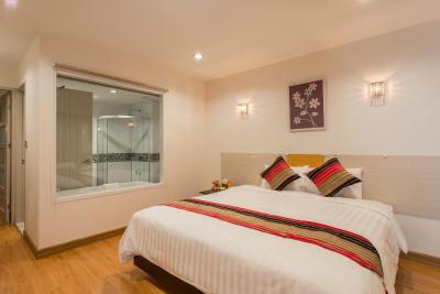 آیچک این رزیدنسز ساتورن