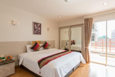 آیچک این رزیدنسز ساتورن