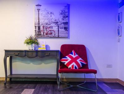 آیچک این رزیدنسز ساتورن