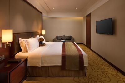 شنزهن اوانت-گارد هتل