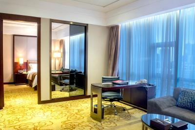 شنزهن اوانت-گارد هتل