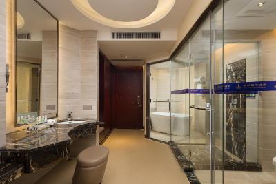 شنزهن اوانت-گارد هتل