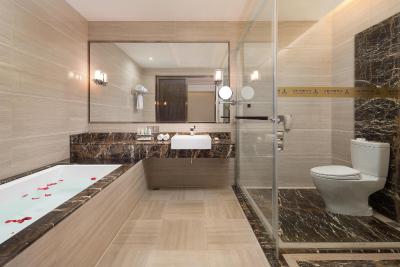 شنزهن اوانت-گارد هتل