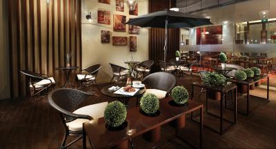 لیا چارلتون هتل شنزهن