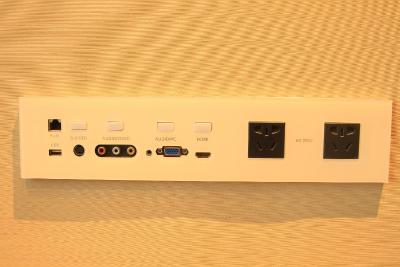 لیا چارلتون هتل شنزهن