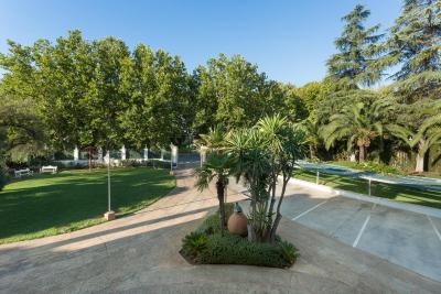 هتل ریاد اروزافا