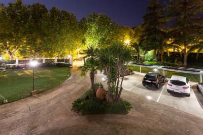 هتل ریاد اروزافا