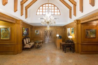 هتل ریاد اروزافا