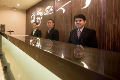 هتل دیرادجا