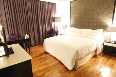 هتل دیرادجا