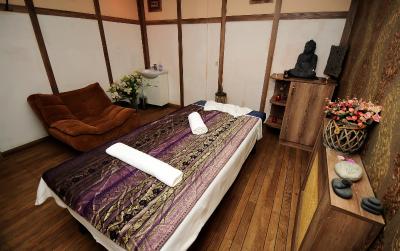 کرال بوتیک هتل