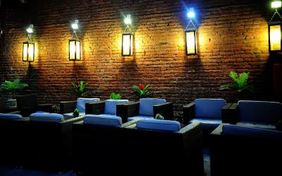 کرال بوتیک هتل