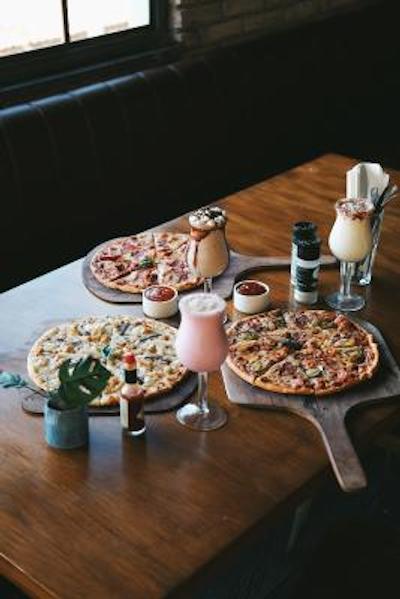 ماهگانی هتل