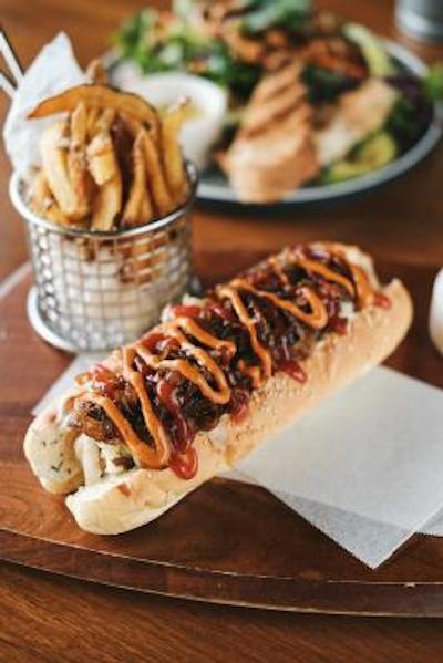 ماهگانی هتل