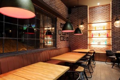 ماهگانی هتل