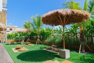 ماهگانی هتل