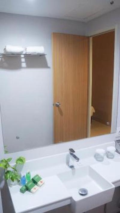 دکزی هتل بای پراساندی