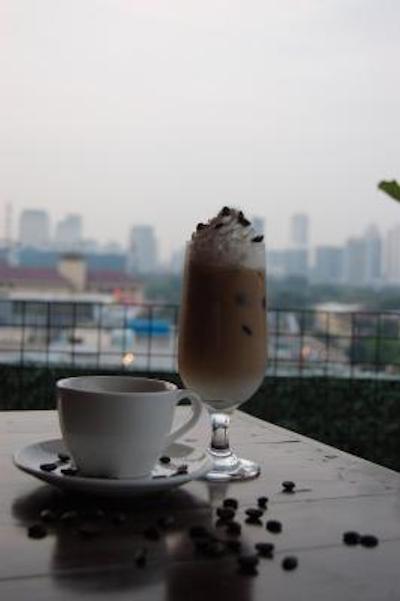 دکزی هتل بای پراساندی