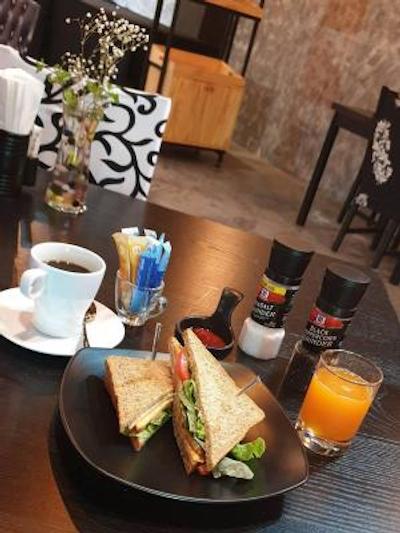 سینو ایمپریال دیزاین هتل