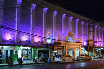 سینو ایمپریال دیزاین هتل