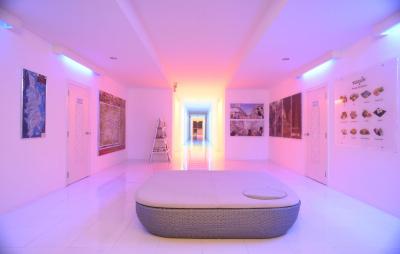 سینو ایمپریال دیزاین هتل