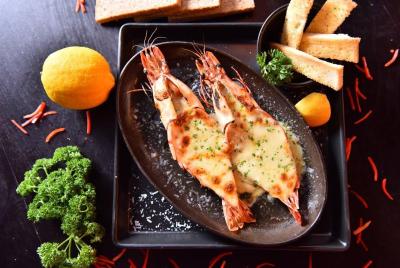 سینو ایمپریال دیزاین هتل