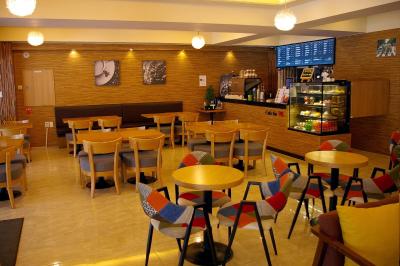 بنیکیا هم د م هتل