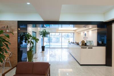 بنیکیا هم د م هتل