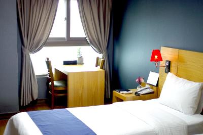 بنیکیا هم د م هتل