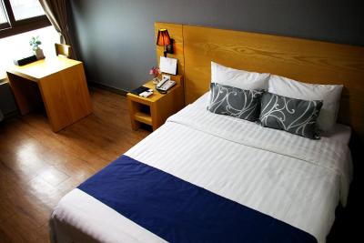 بنیکیا هم د م هتل