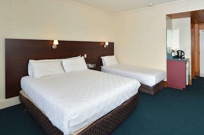 کمفرت هتل فلامز