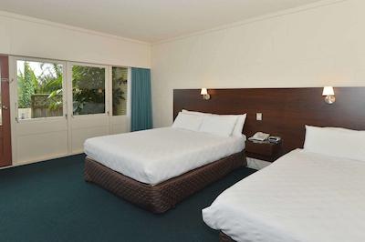 کمفرت هتل فلامز