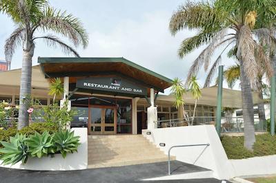 کمفرت هتل فلامز