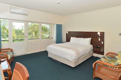 کمفرت هتل فلامز