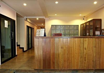 ای اند ای گست هاوس