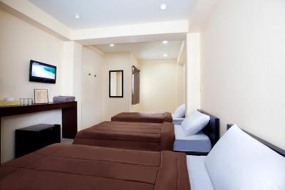 ای اند ای گست هاوس