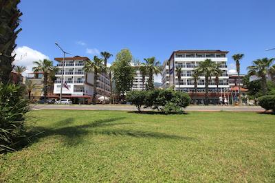 افتالیا اِیتور