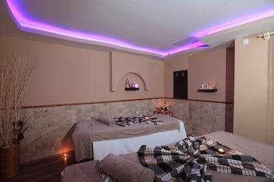 افتالیا اِیتور