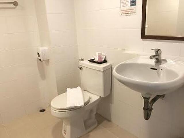 پاس چر هتل دی بانکوک