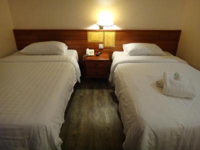 هتل هلید پارک