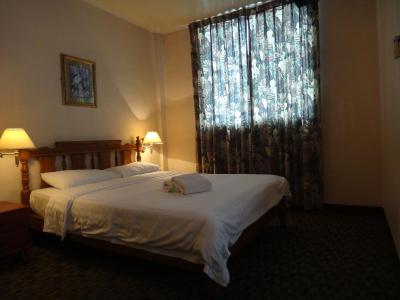 هتل هلید پارک