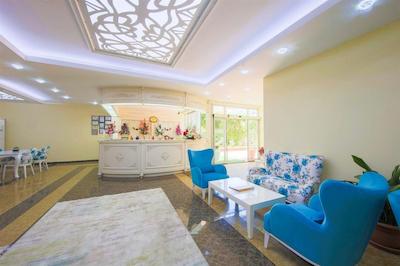 گراند اتیلا هتل