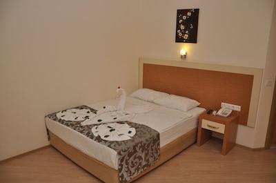 گراند اتیلا هتل